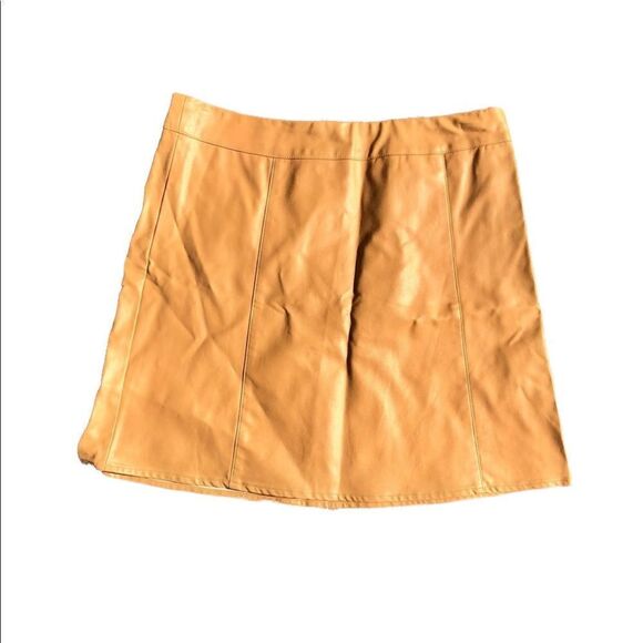 BISHOP + YOUNG Faux Leather Lined Mustard Skirt Size Medium - Picture 2 of 5